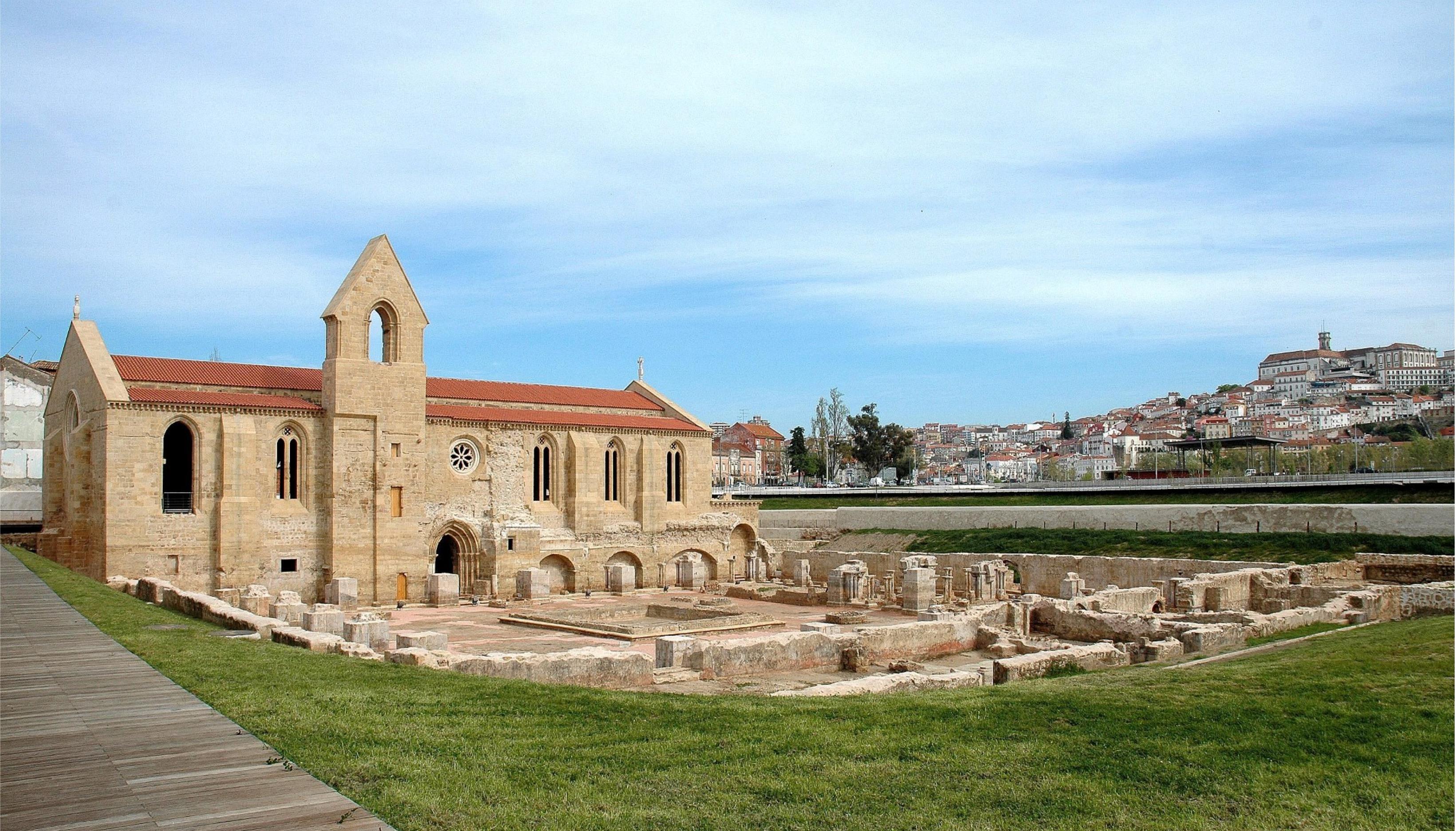 Santa Clara-a-Velha Monastery